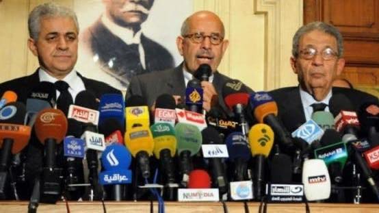 At five in the afternoon, Cairo time (25)