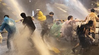 Thai PM refuses to