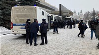 Russian forces arrest