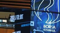Foreigners sell $444